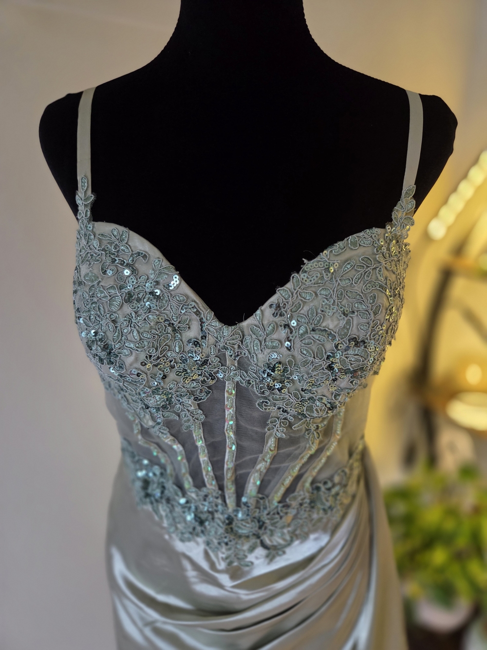 Elegant Sage Green Lace Appliqué Satin Mini Dress - Picture 3 of 10